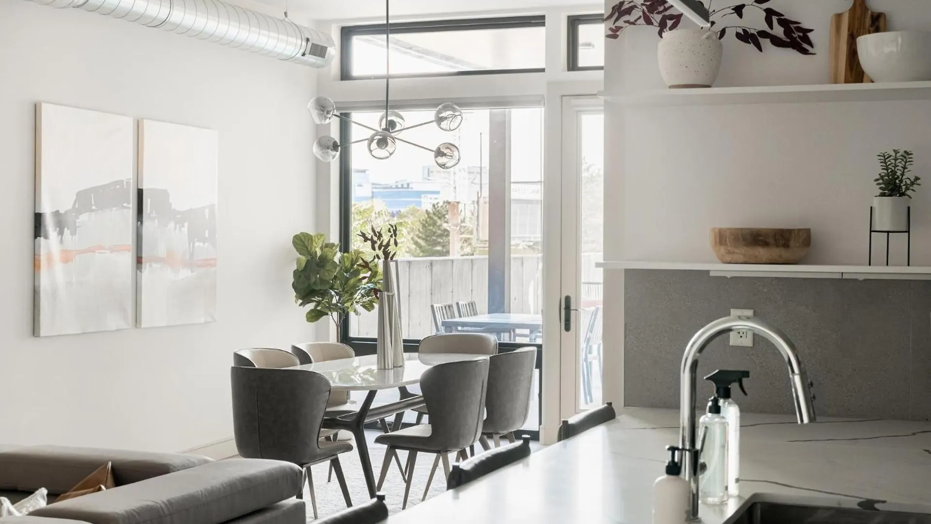 Walk To Gameday - Jefferson Park Condo - Tesoro Denver
