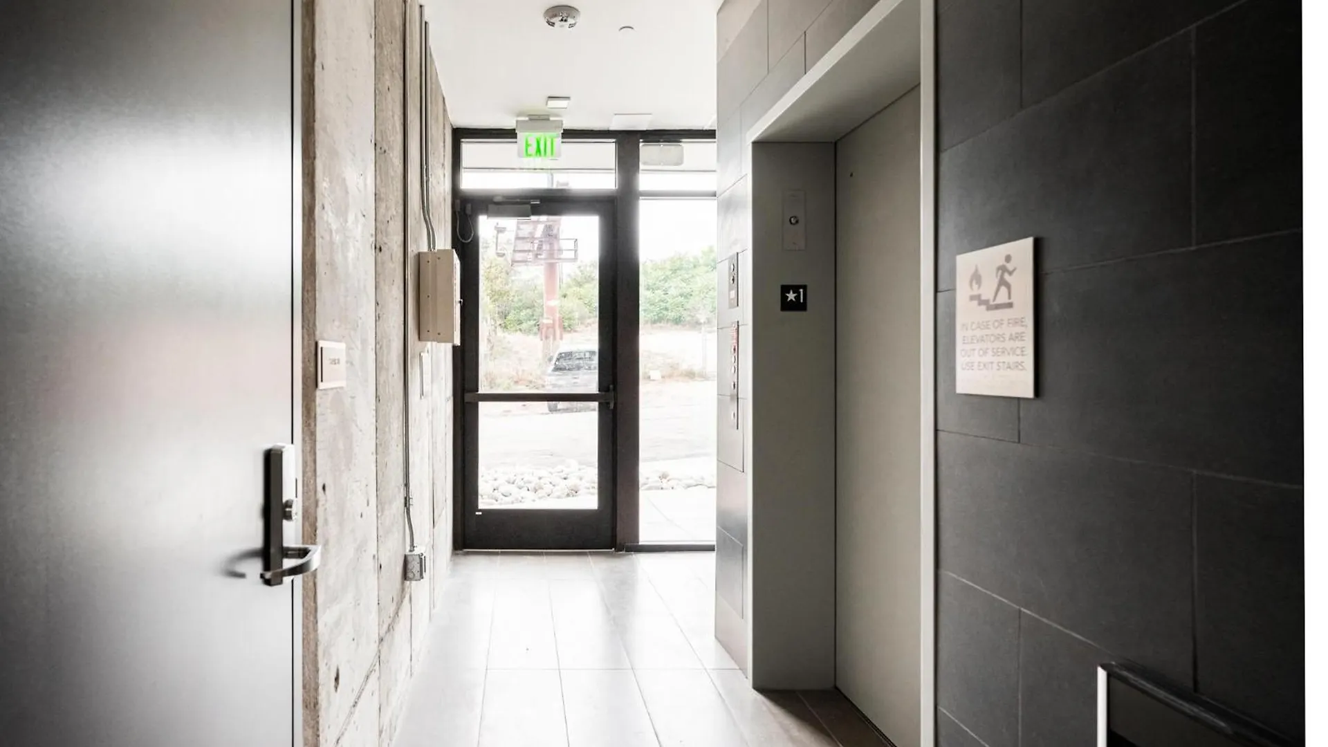 Walk To Gameday - Jefferson Park Condo - Tesoro Denver Holiday home